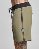 The Mad Hueys Send It 18" Boardshort